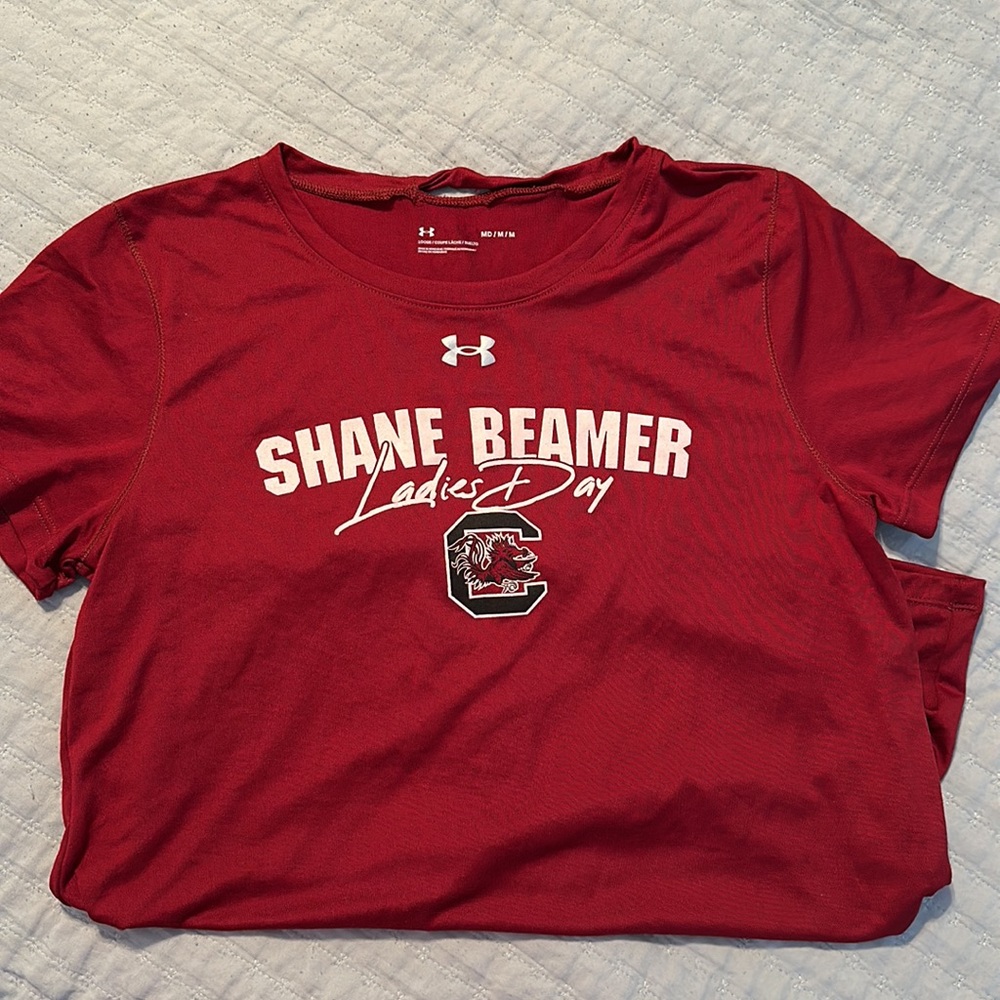 NWOT Under Armour T-Shirt size Medium. Gamecocks Shane Beamer Ladies Day RARE!